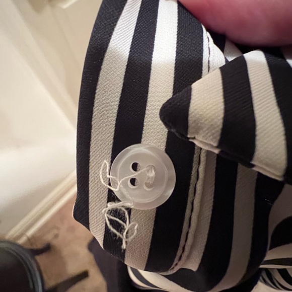 Shirt - Picture 4 of 6